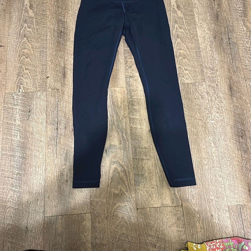Lululemon Athletica Black Leggings Stretchy Form-Fitting